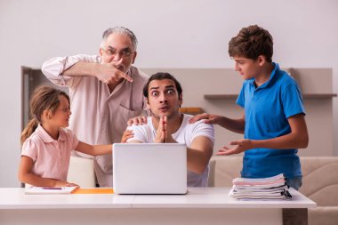 Salgın sırasında evde üç nesil