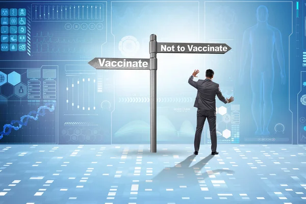 Zakenman geconfronteerd met dilemma van vaccinatie — Stockfoto