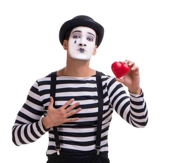 Mime segurando coração vermelho isolado no fundo branco — Fotografia de Stock