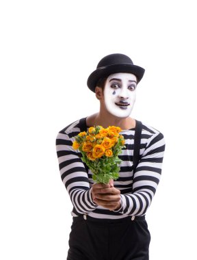 Beyazlara saklanmış bir demet çiçekli pandomim