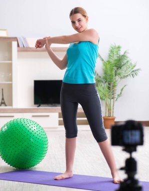 vlog için spor blogcusu kayıt videosu