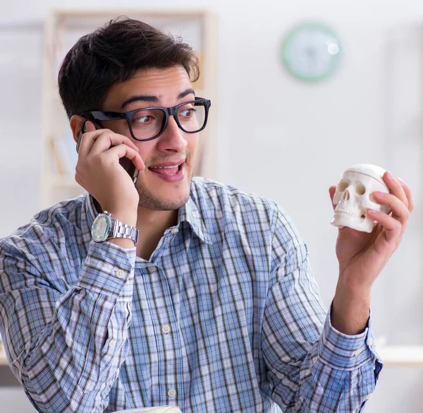 Medical student studying in classroom — Stock Photo, Image