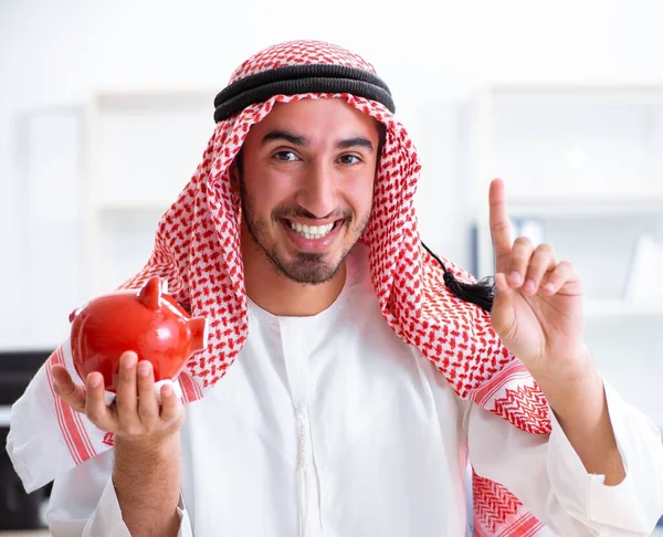Arab üzletember az irodában. — Stock Fotó