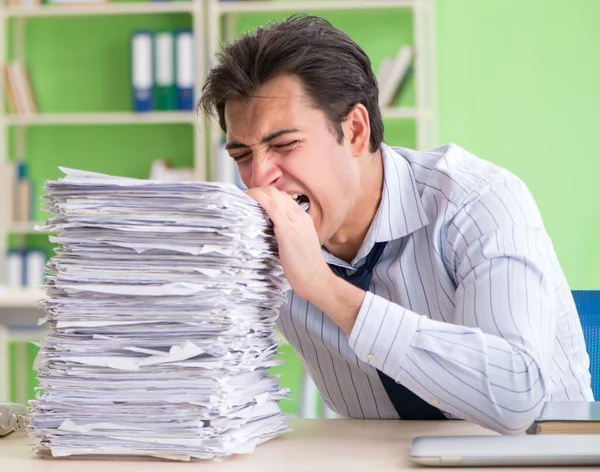 Businessman having problems with paperwork and workload — Stock Photo, Image