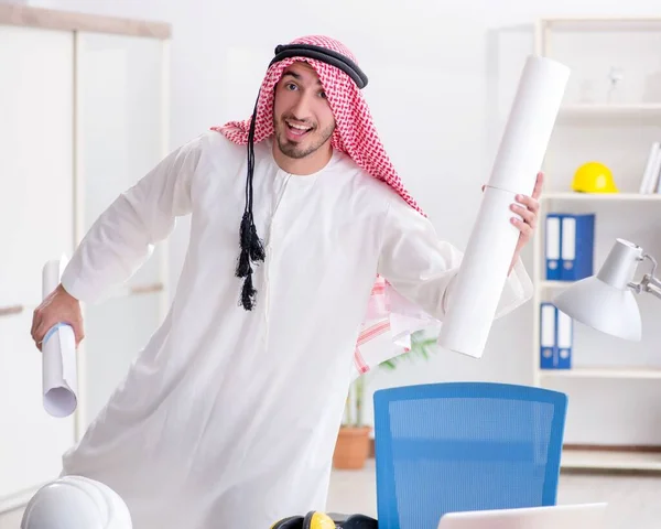 Arab engineer working on new project — Stock Photo, Image