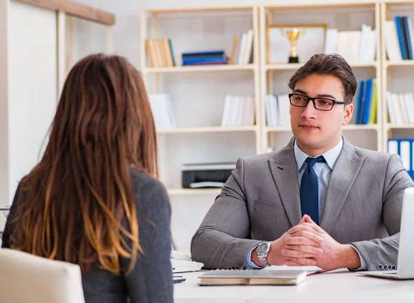 Business meeting between businessman and businesswoman — Stock Photo, Image