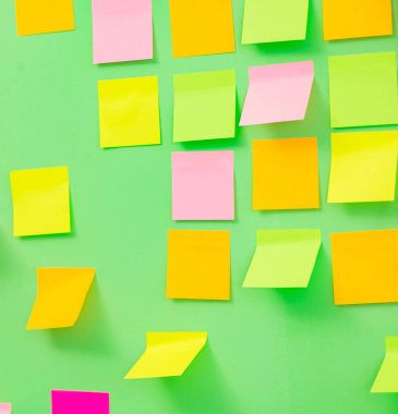 İş konseptinde birçok anımsatıcı