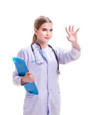 Genç kadın doktor beyaz arka planda izole edilmiş.