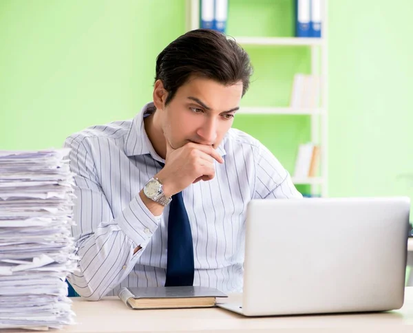 Businessman having problems with paperwork and workload — Stock Photo, Image