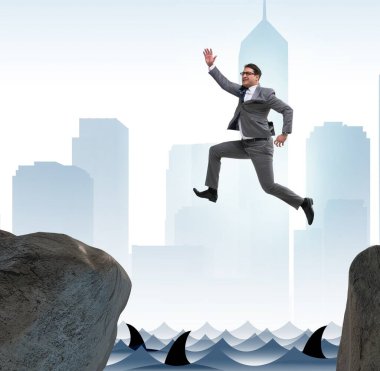 Hırslı işadamı uçurumdan atlıyor.