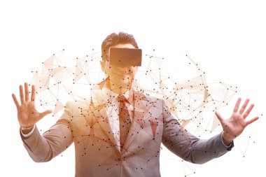 VR gözlüklü sinirsel ağ konsepti olan adam