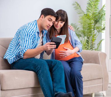 Bütçe planlamada genç aile