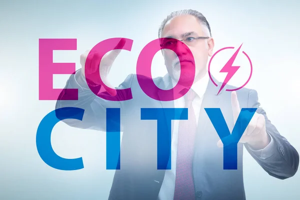 Ecocity ecologie concept met zakenman — Stockfoto