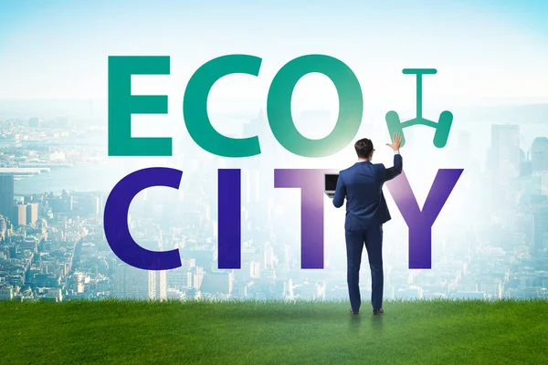 Eco πόλη στην οικολογία έννοια με επιχειρηματία — Φωτογραφία Αρχείου