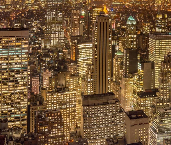 Uitzicht op New York Manhattan tijdens zonsondergang — Stockfoto