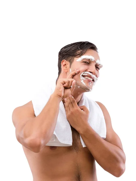 Hombre guapo afeitándose aislado en blanco — Foto de Stock