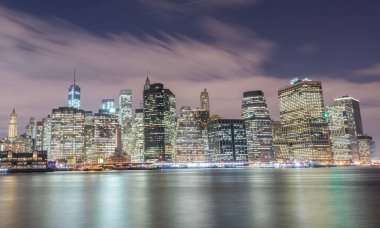 Brooklyn 'den Manhattan manzarası