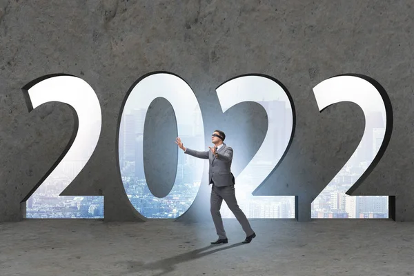 Concept de l'année 2022 avec homme d'affaires — Photo