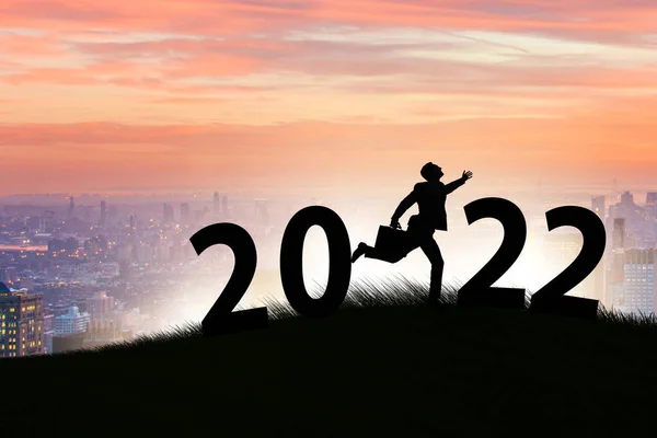 Concepto de año nuevo de 2022 con gente de negocios —  Fotos de Stock