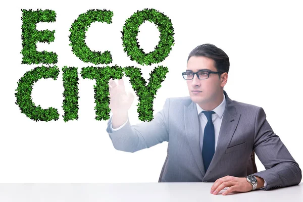 Ekocity ekologie koncept s podnikatelem — Stock fotografie