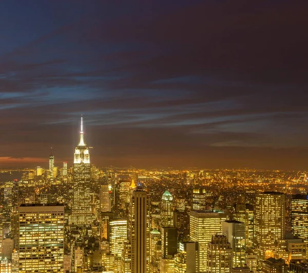 Vista de Nova York Manhattan durante o pôr do sol — Fotografia de Stock