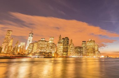 Brooklyn 'den Manhattan manzarası