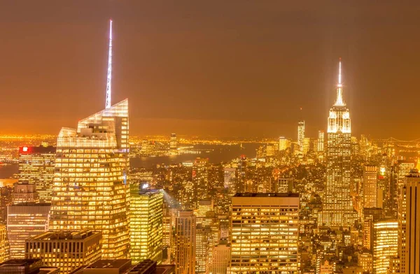 Utsikt över New York Manhattan under solnedgången timmar — Stockfoto