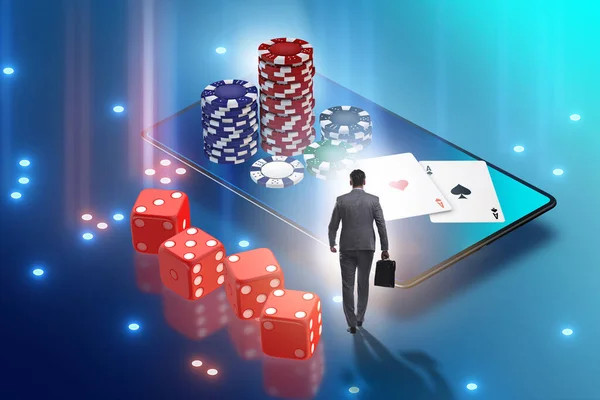 Hombre de negocios en concepto de casino en línea — Foto de Stock