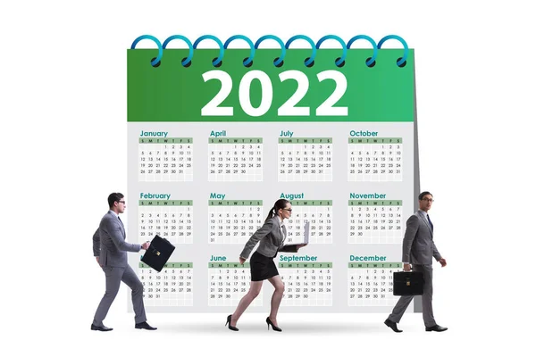 Les gens d'affaires dans le concept de calendrier de l'année 2022 — Photo