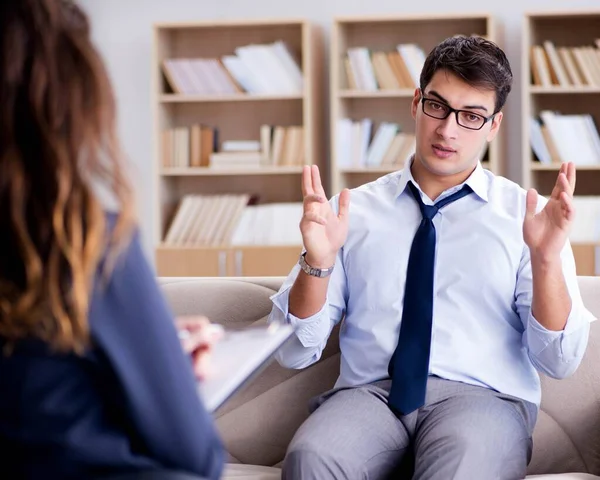 Psikolog ziyareti ile tıbbi konsept