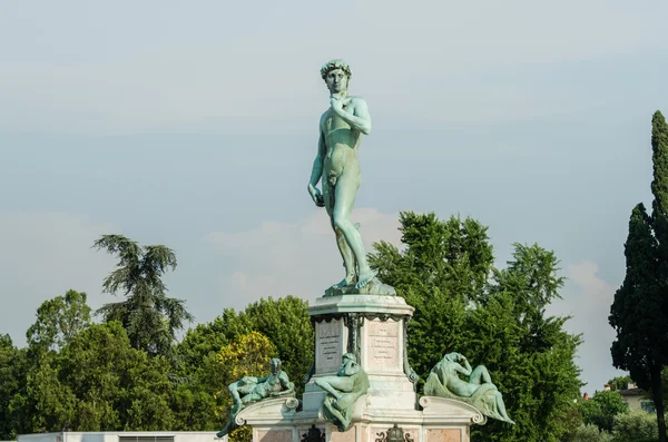 Davidova socha na Michelangelově náměstí ve Florencii Itálie — Stock fotografie