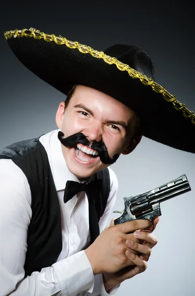 Rolig mexikanska med sombrero i koncept — Stockfoto