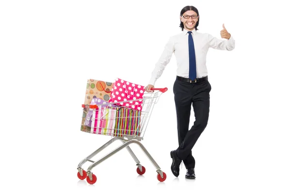 Человек покупки с корзиной супермаркета корзина изолированы на белом — стоковое фото