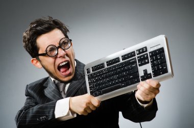 Bilgisayar klavyeli karşılaştırma ineği