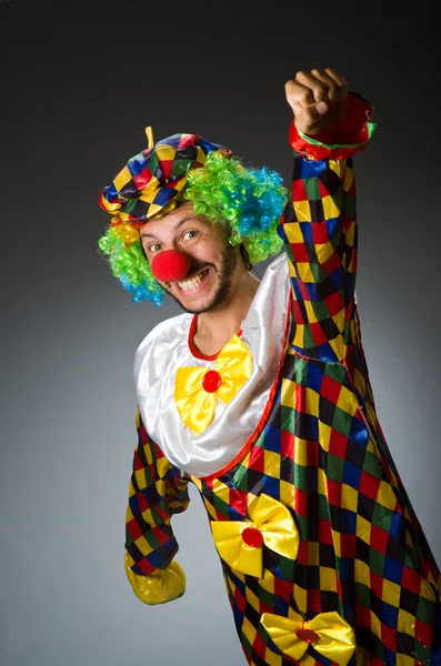 Buffo clown in costume colorato — Foto Stock