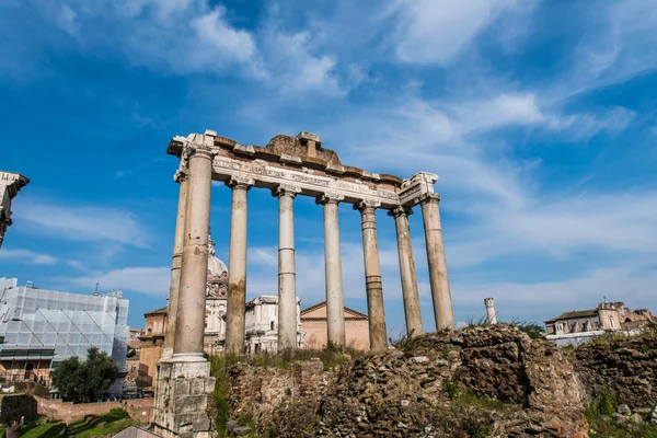 Ruins in ancient Roma on summer day — Stock Photo, Image