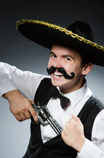 Divertido mexicano con sombrero en concepto — Foto de Stock