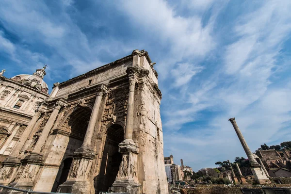 Ruins in ancient Roma on summer day — Stock Photo, Image