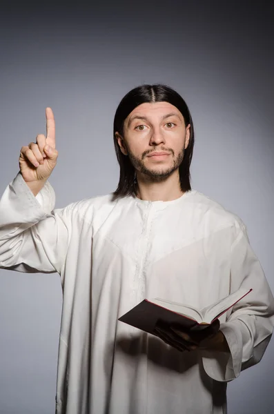 Prästen i religiöst begrepp — Stockfoto