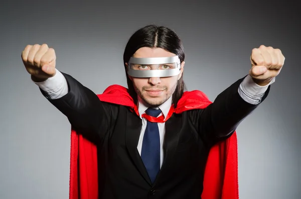 Concepto de Superman con el hombre en cubierta roja — Foto de Stock