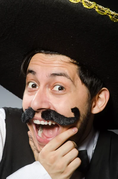 Mexicaanse man in grappig concept — Stockfoto