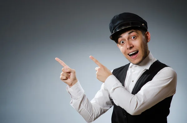 Conductor de taxi divertido con gorra en pico —  Fotos de Stock