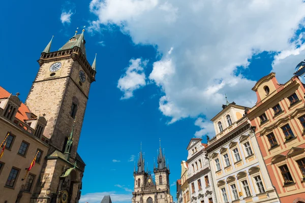 Praag op heldere zomerdag — Stockfoto