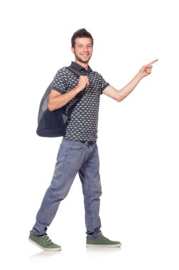 Beyaz arka planda izole genç öğrenci