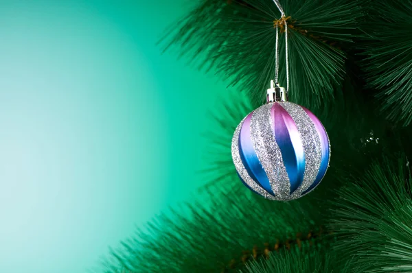 Decoración de Navidad en el abeto — Foto de Stock