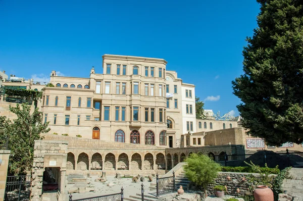 Bakü Azerbaycan parlak yaz gününde