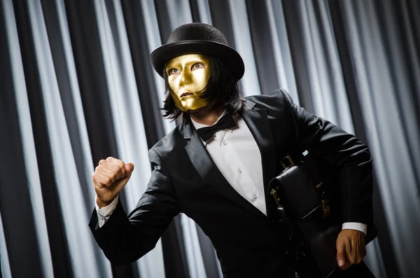 Grappig concept met theatraal masker — Stockfoto