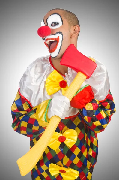 Clown met bijl — Stockfoto