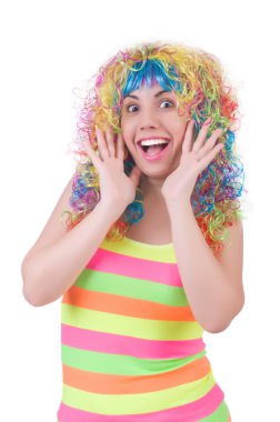 Renkli peruklu kadın beyaz tenli