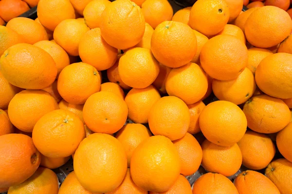 Owoców cytrusowych na straganie supermarketu — Zdjęcie stockowe